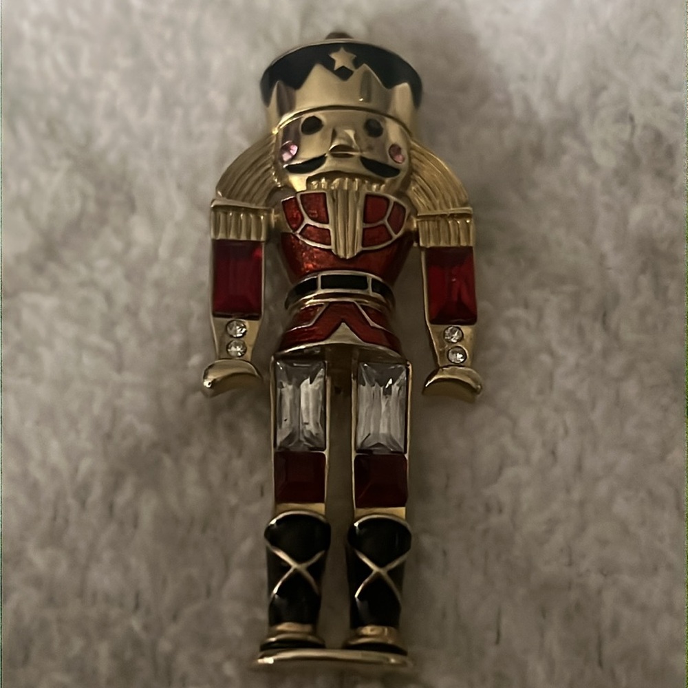 Vintage Monet Gold Tone Red Enamel Rhinestone Nutcracker Brooch Pin - Picture 3 of 11